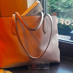 Fantastically freshly kept KATESPADE  purse.